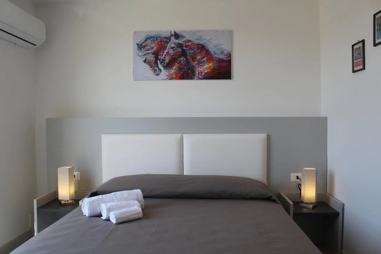 Rahal B&B Palermo 0*,  Italia