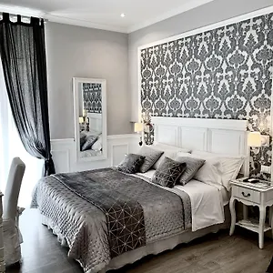** Bed & Breakfast Charme & Chic Italia